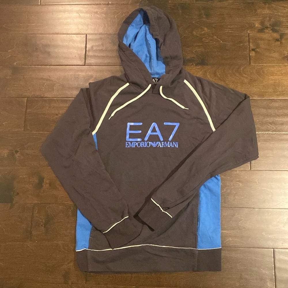 Emporio Armani light hoodie size large